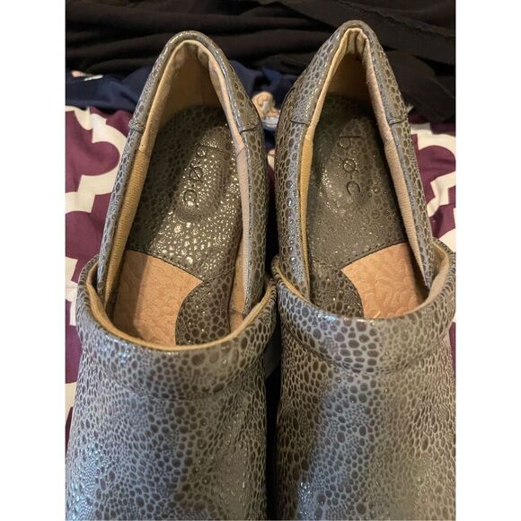 BOC Womens Grey Brown Born Peggy Pebbled Faux Leather Slip On Wedge Clog Size 8M - Picture 12 of 13